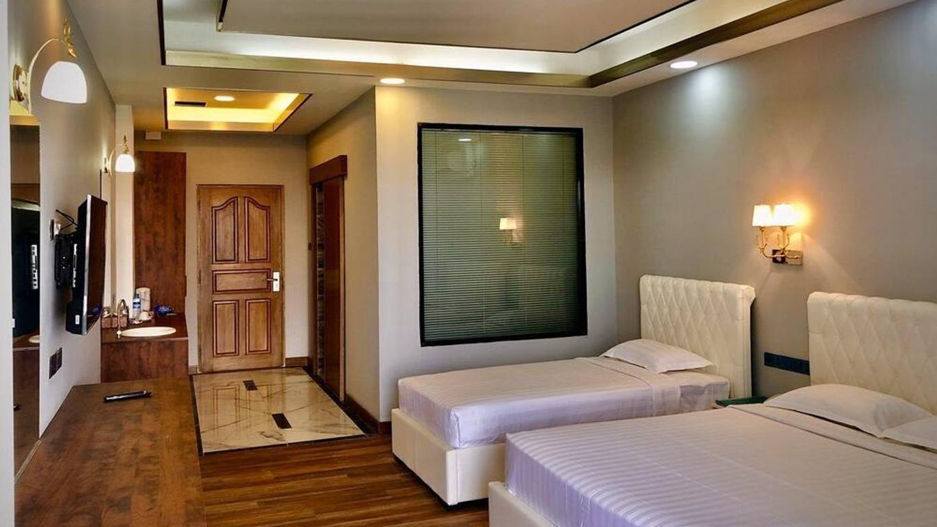 Excel River View Hotel