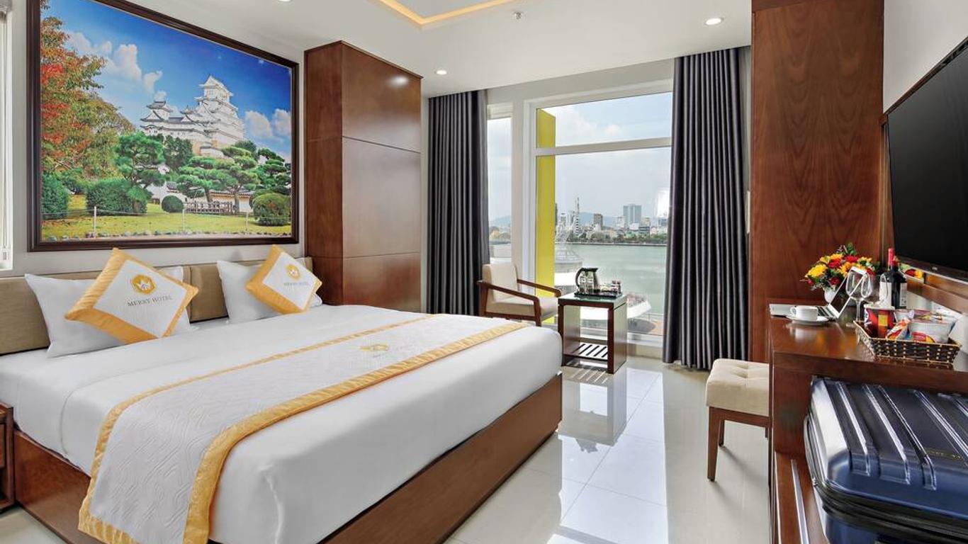 Merry Hotel