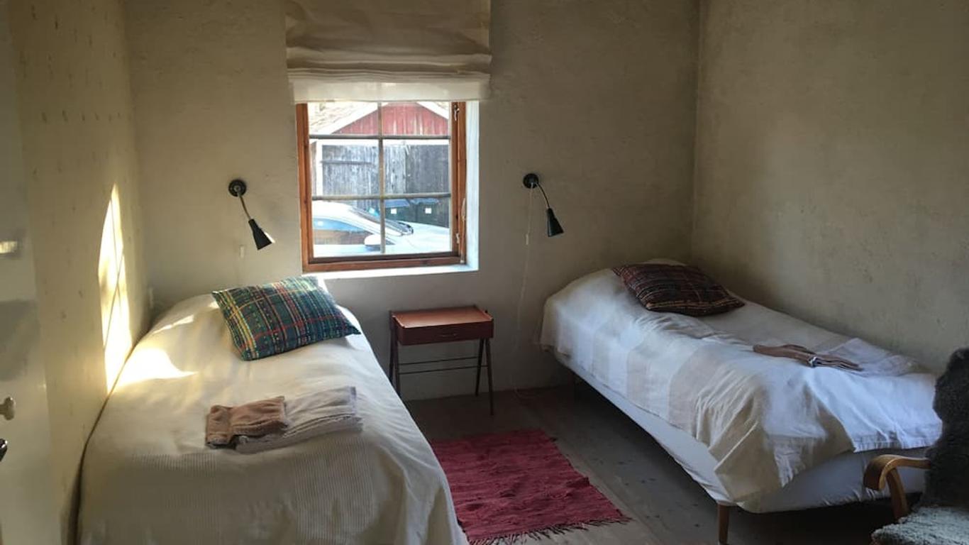 Körsbarsgården Bed & Breakfast