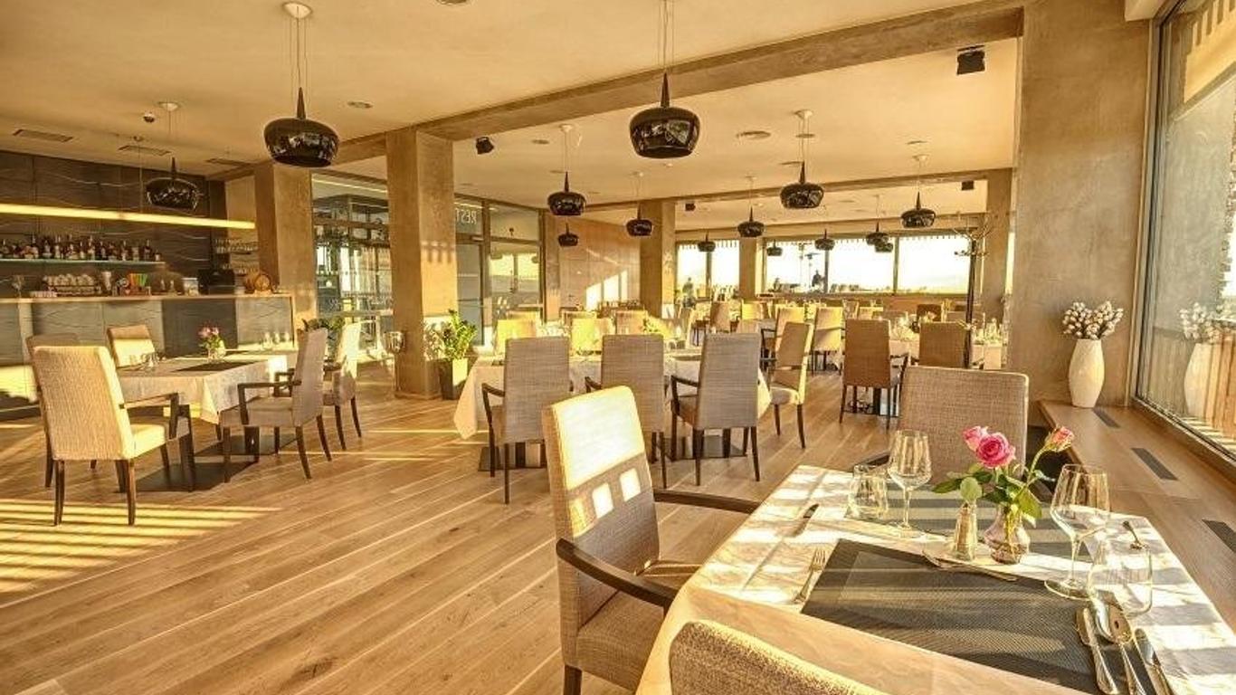 Hotel Vinice Hnanice