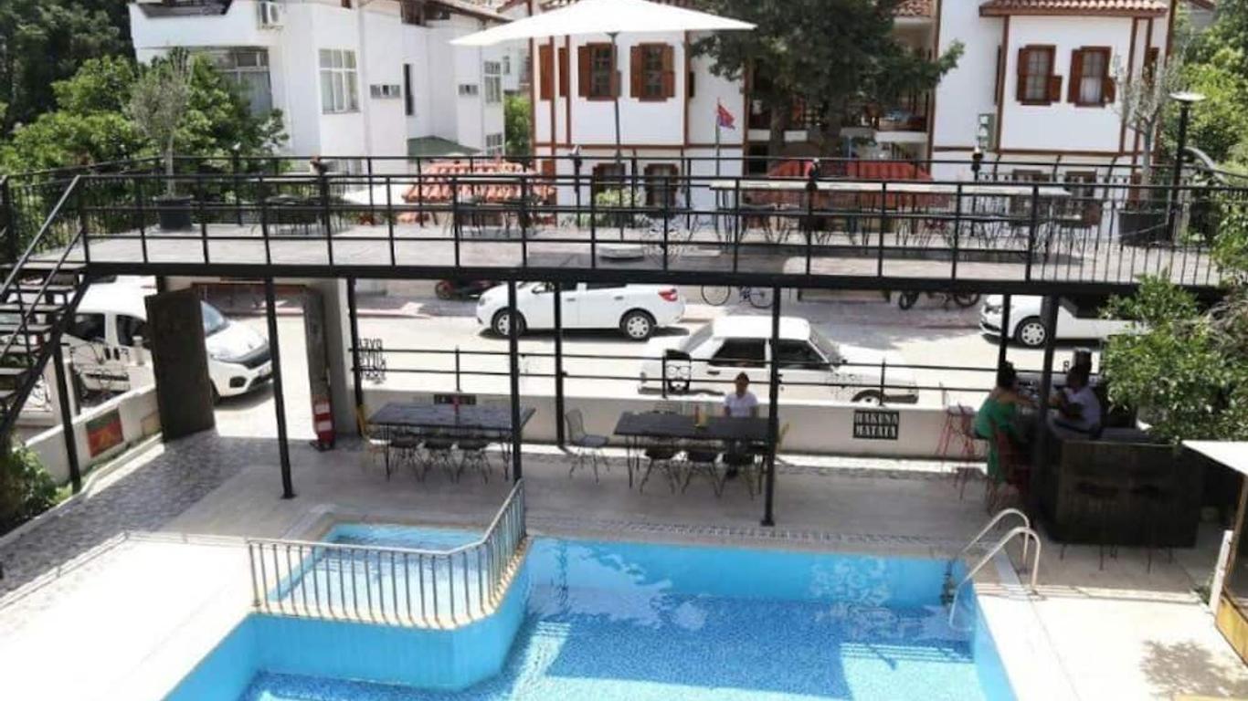 Derin Luxury Hotel