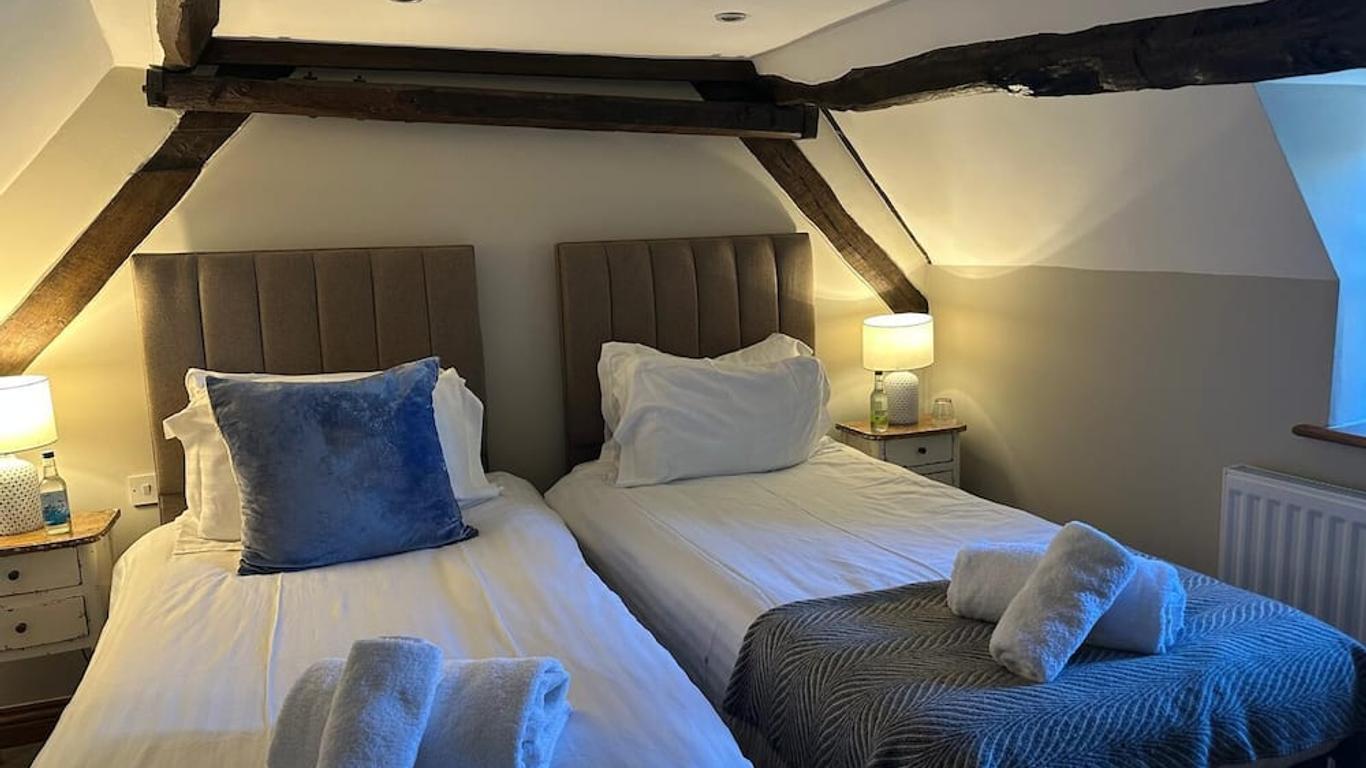 The Plough Inn