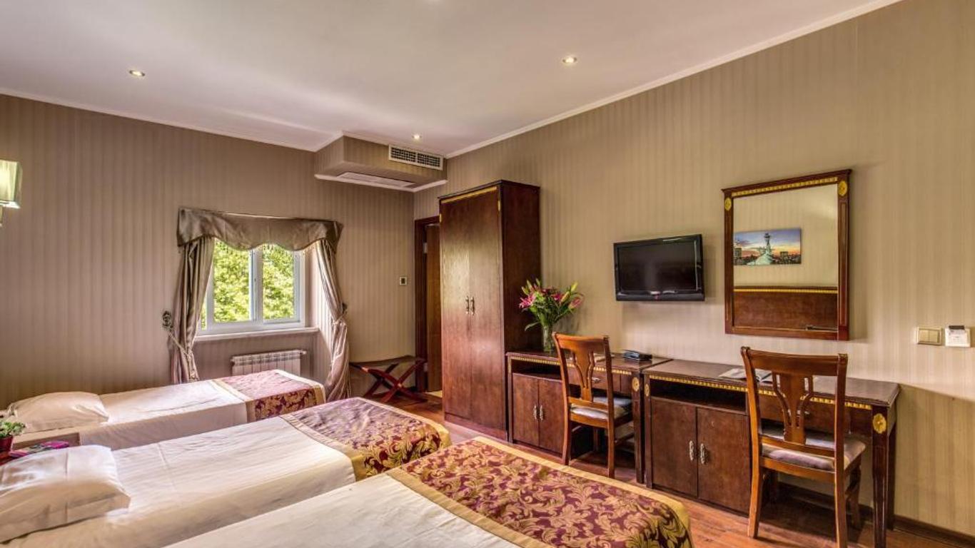 Leone D'oro Guesthouse - Close To Piazza Vittorio