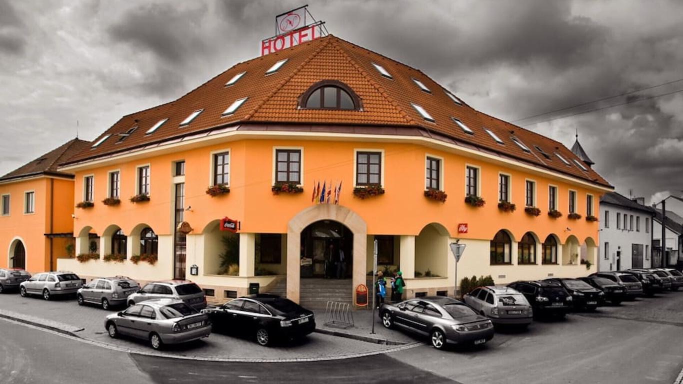 Hotel N
