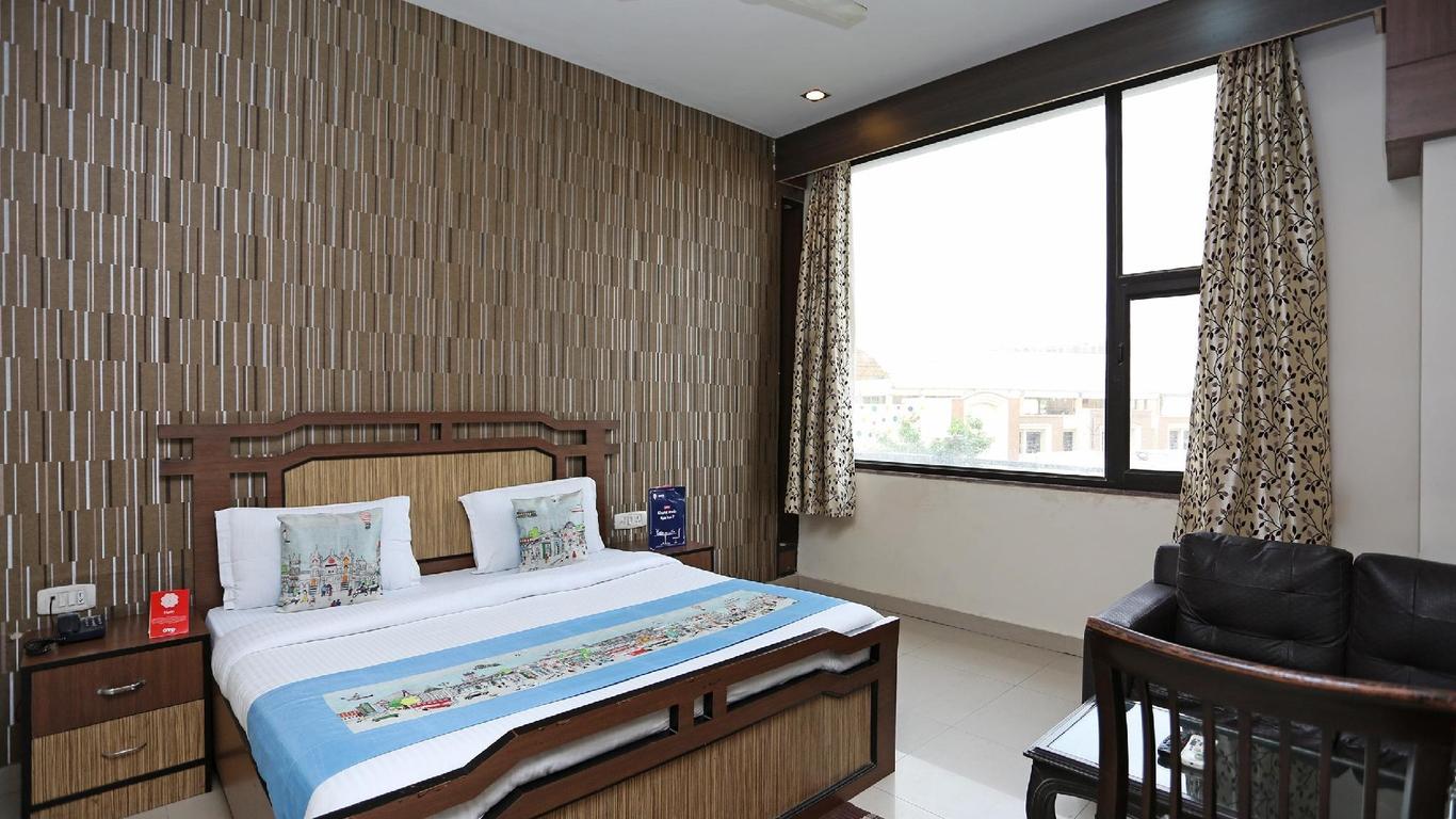 Capital O 1299 Hotel Mukut Regency
