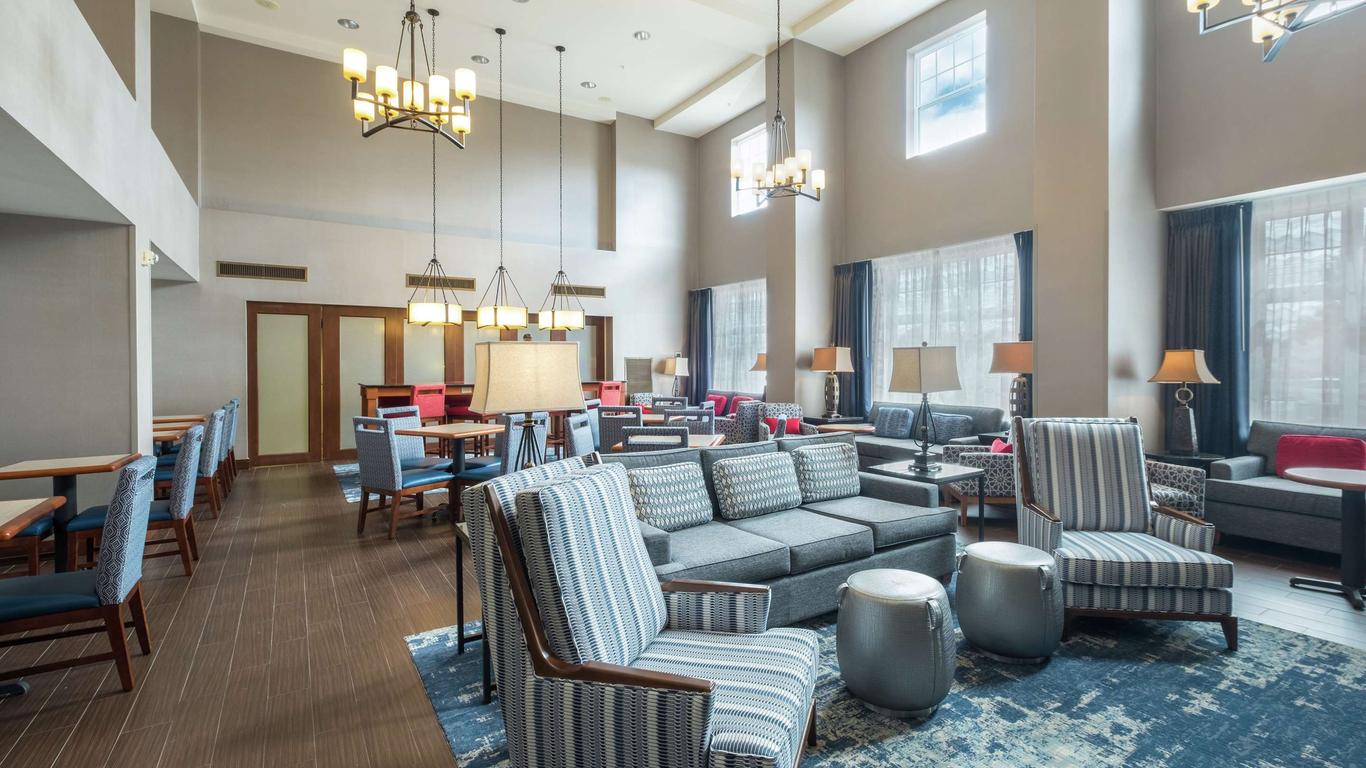 Hampton Inn & Suites Rockland