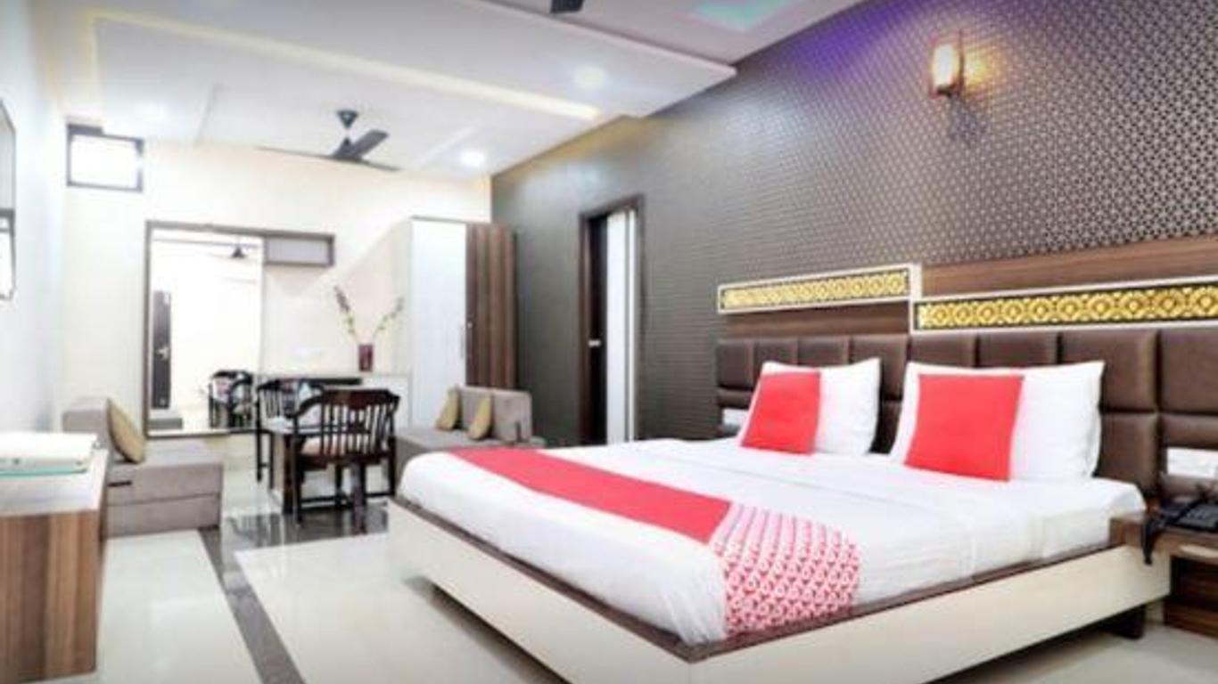 Hotel Park Residency
