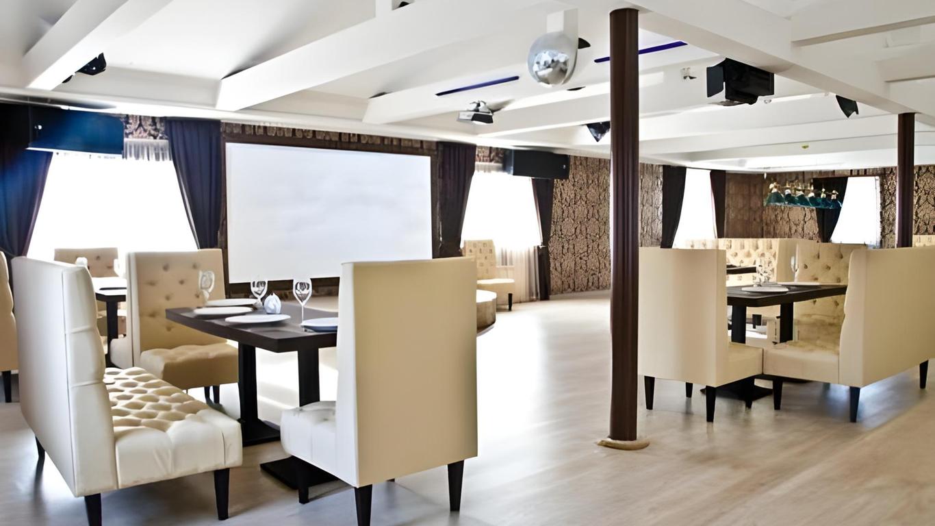 Garden Hotel and Spa