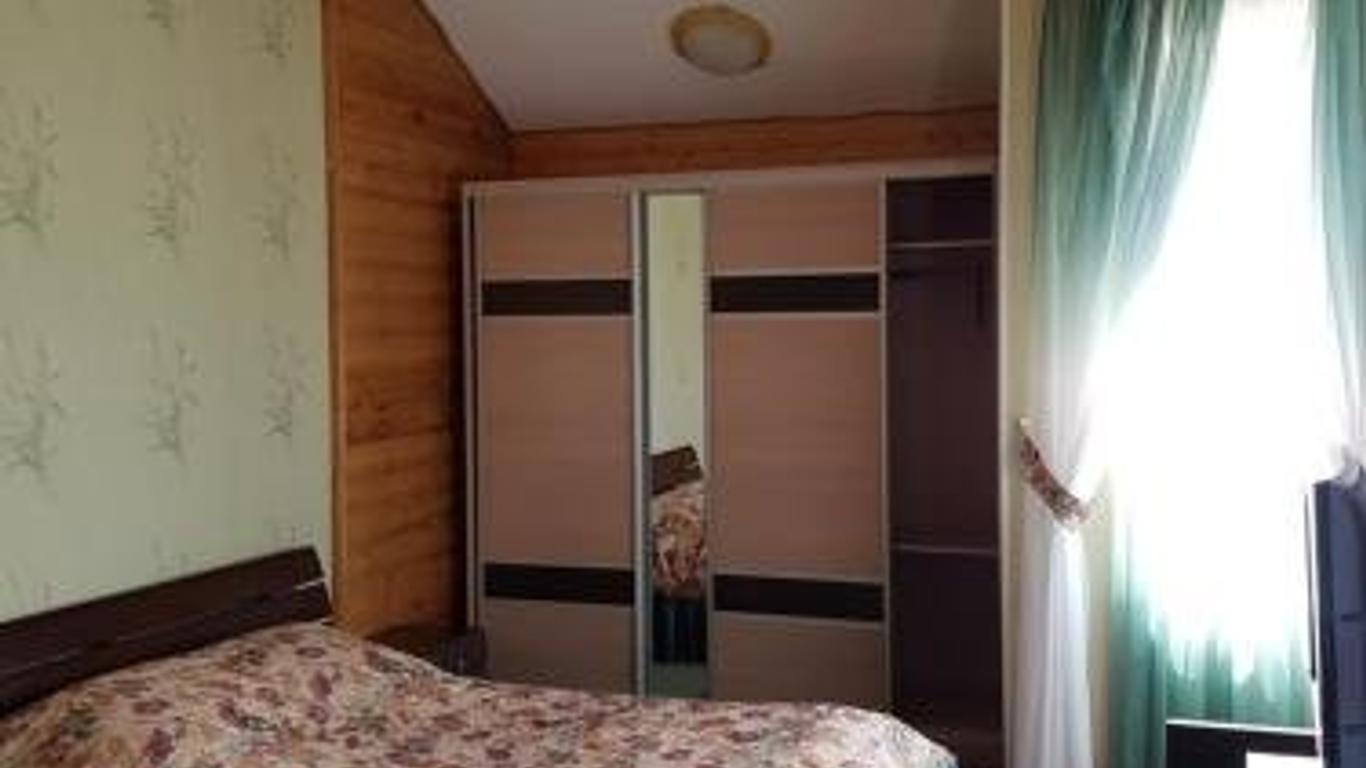 Hotel Lipovskaya