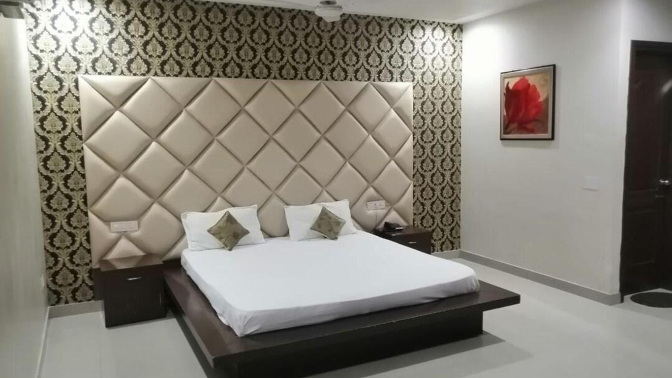 Hotel Noor Mahal Regency