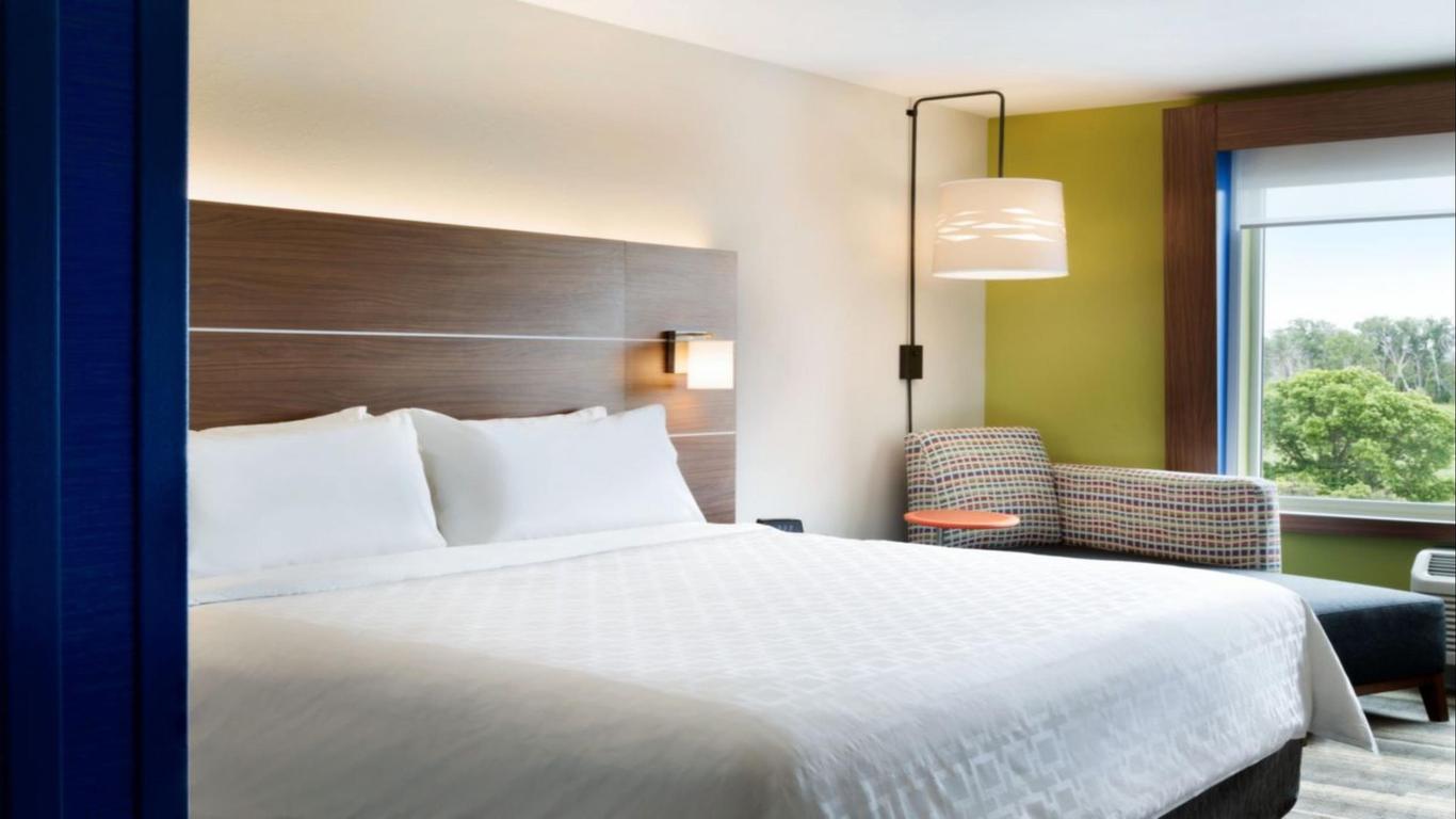 Holiday Inn Express & Suites Drums-Hazleton (I-80)