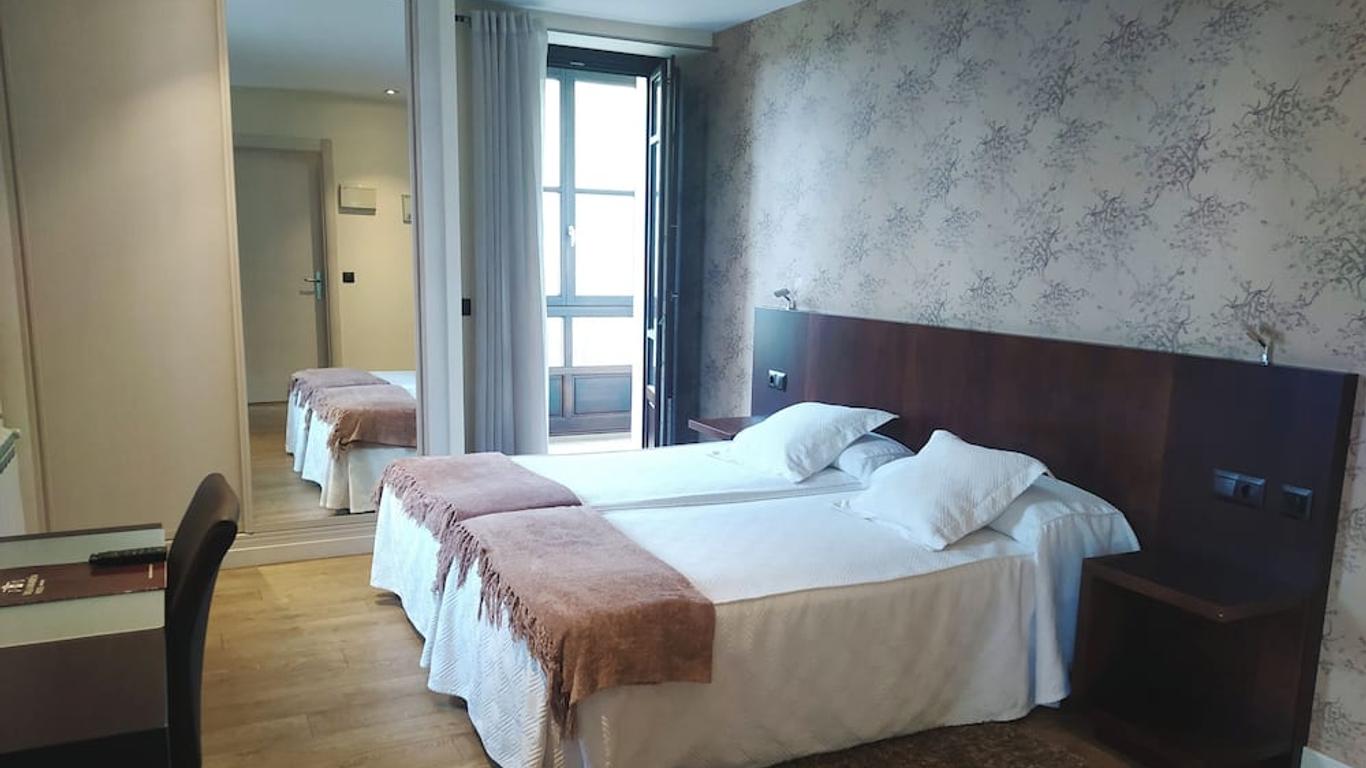 Hotel Villa Marrón