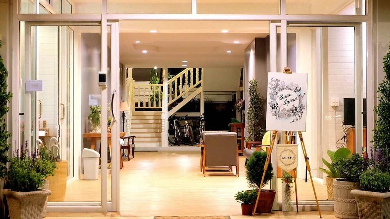 Baan Iyara Boutique City Hotel