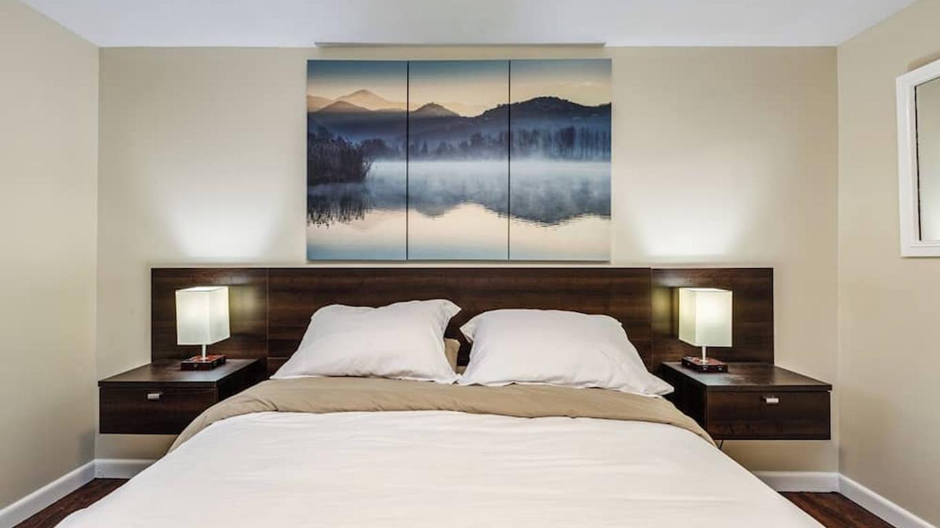 Lake Shore Farm Inn