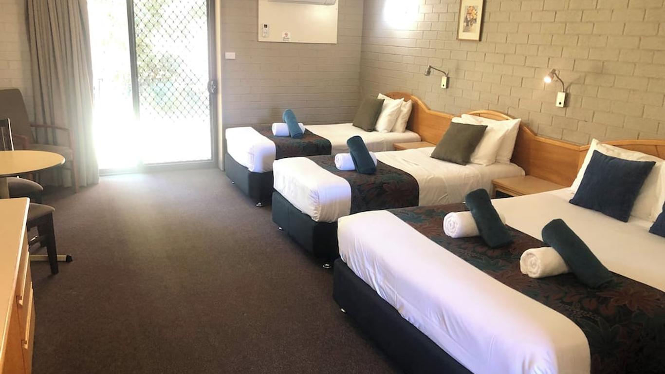Hilltops Retreat Motor Inn