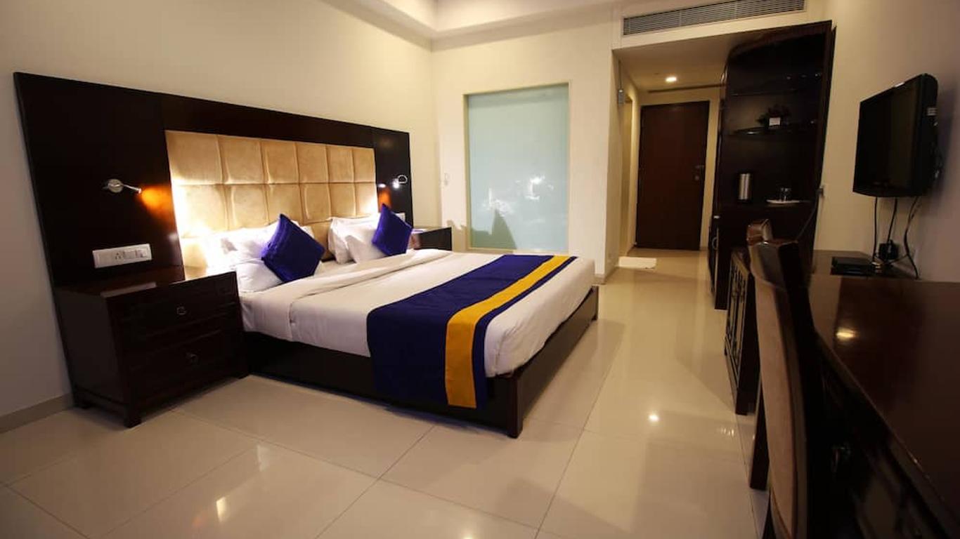 Oyo 1821 Aarya Grand Hotel And Resort