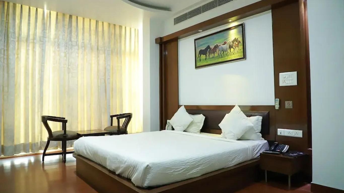 Hotel Parth Inn