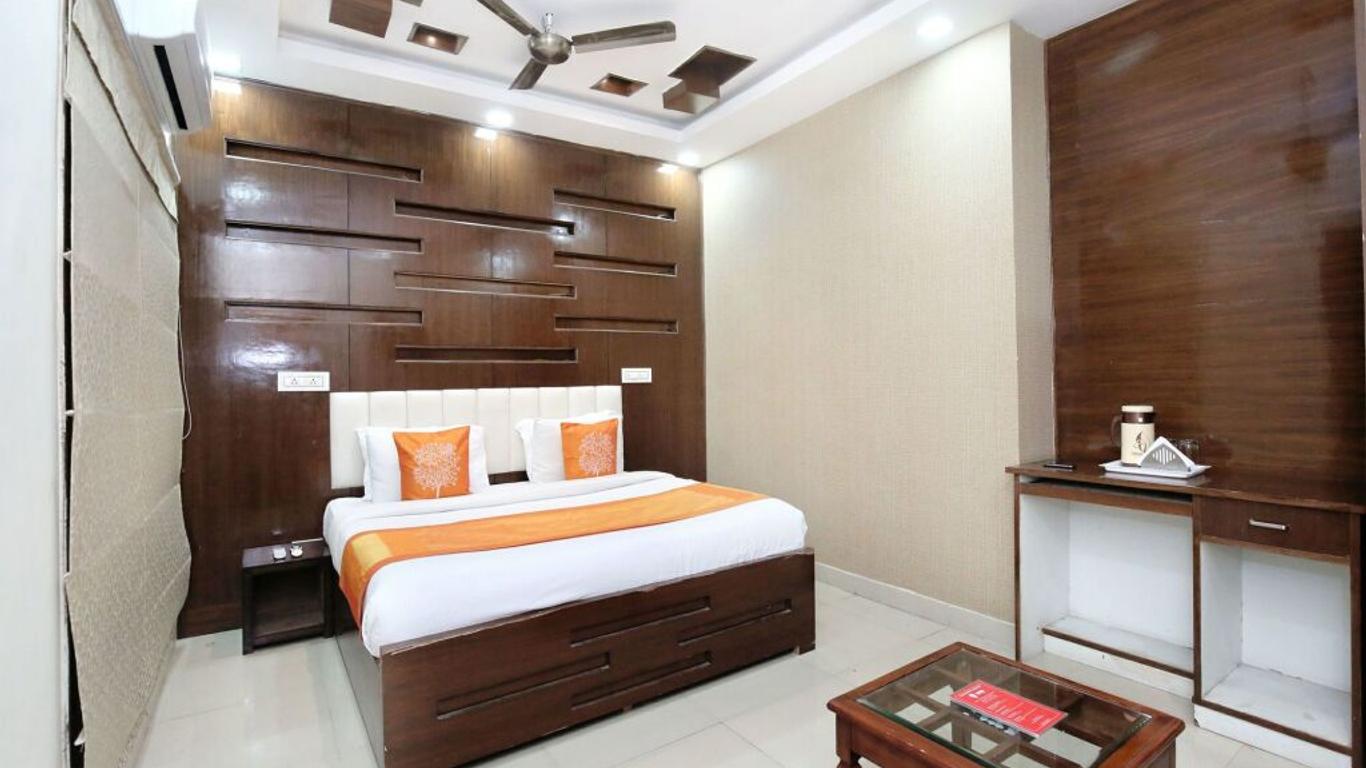 OYO 5691 Hotel Eurasia