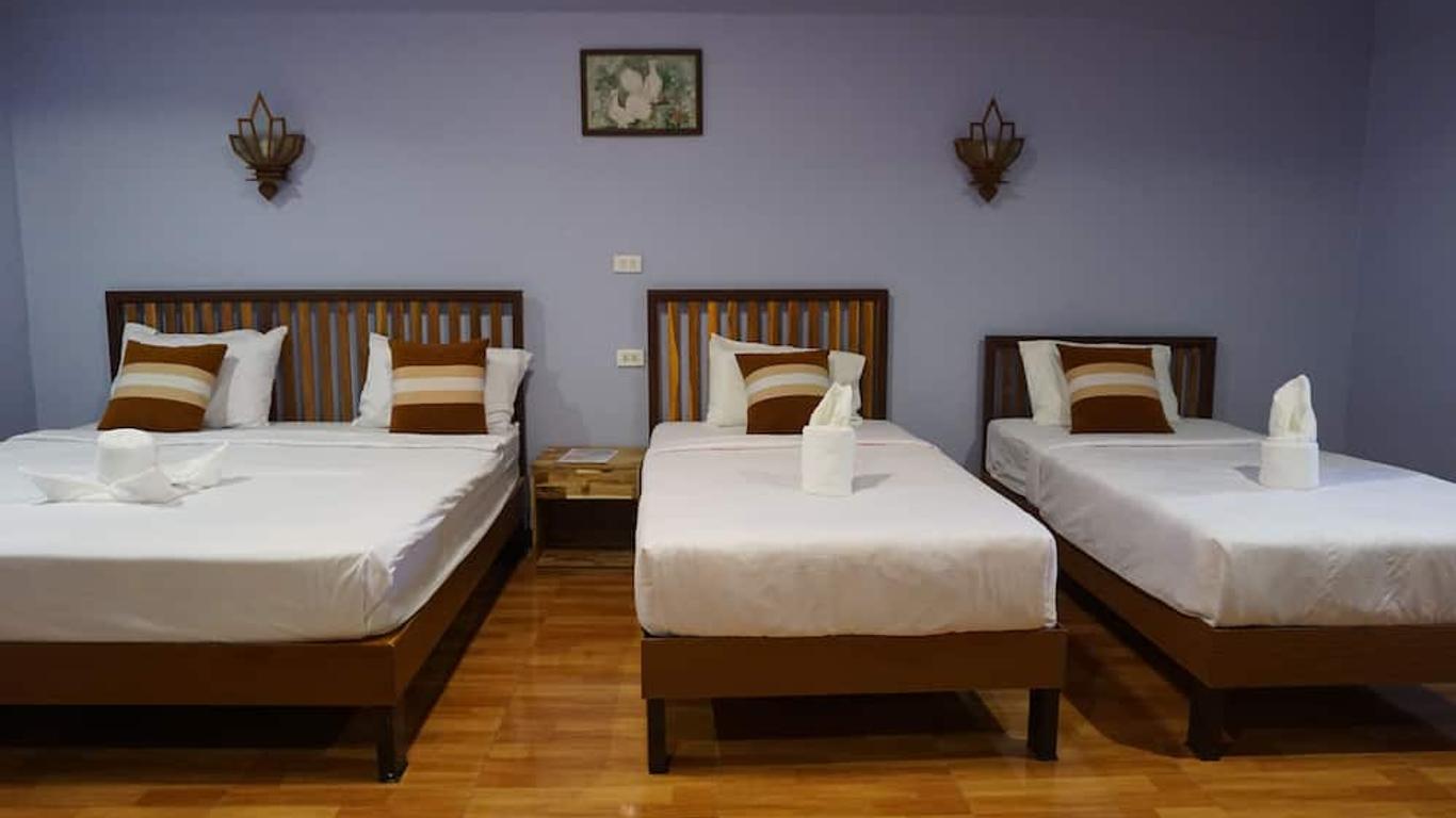 Lampang Bouteak Resort