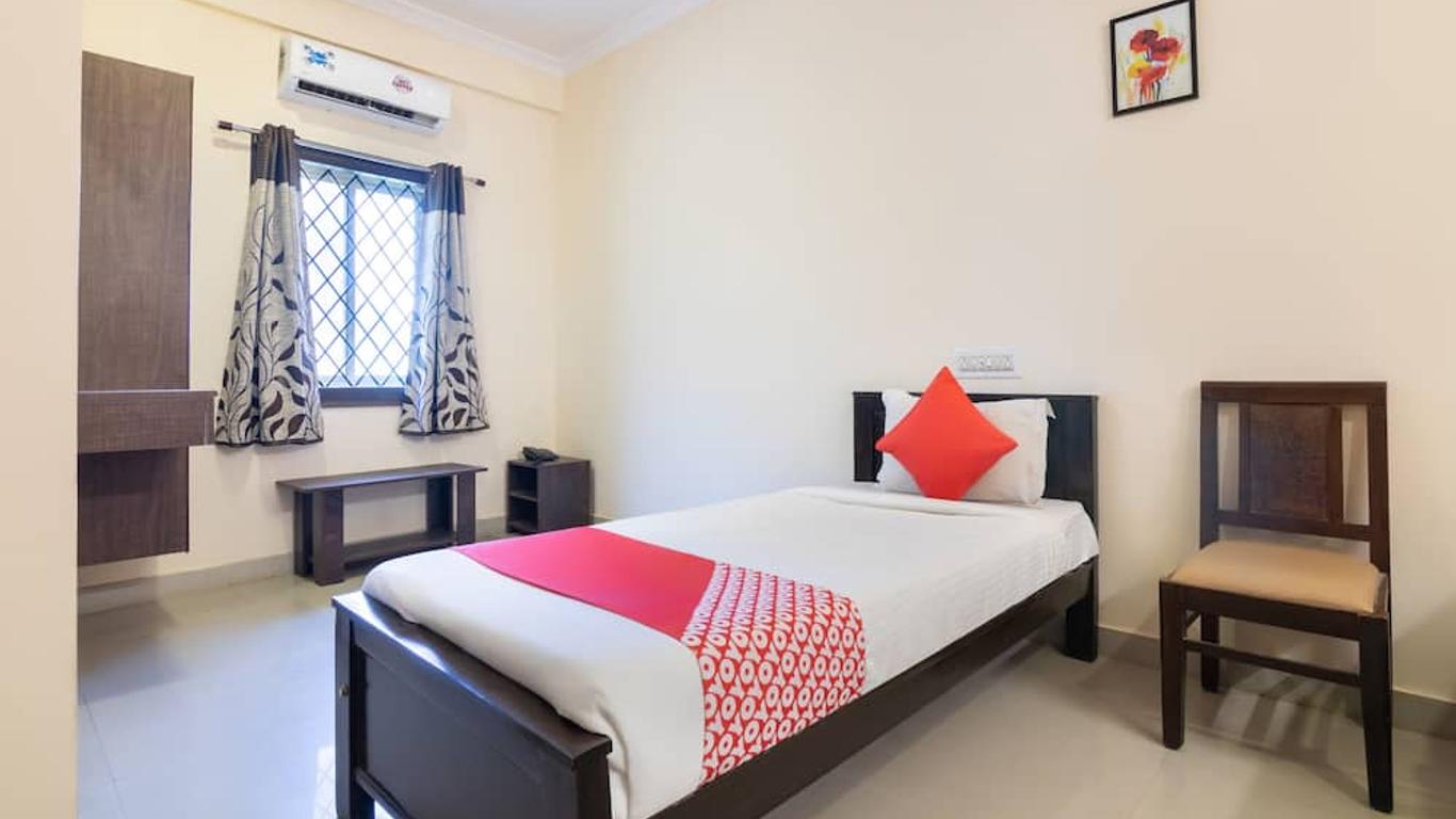 OYO 10523 Spandana Residency