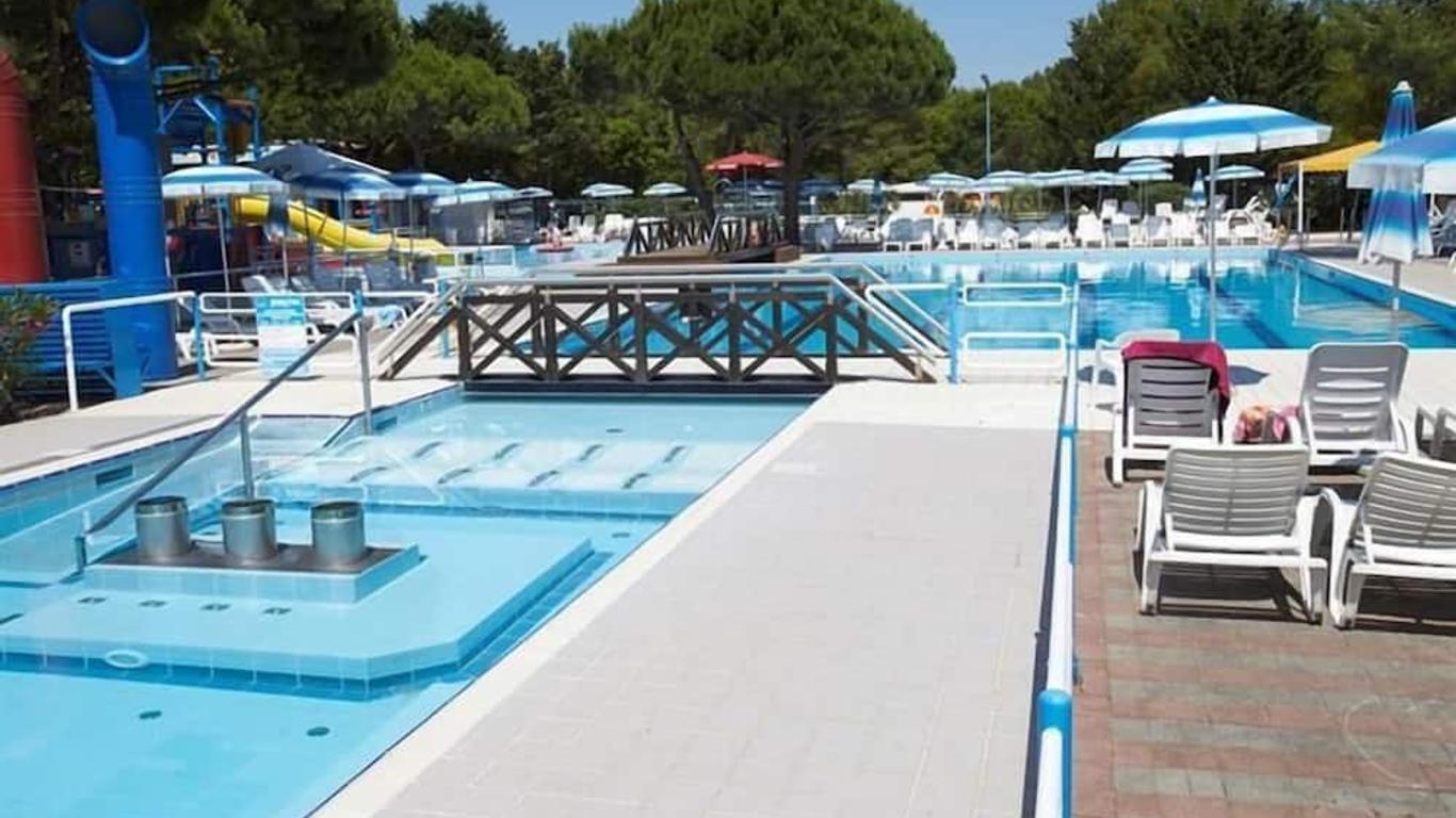Victoria Mobilehome in Camping Village Mediterraneo
