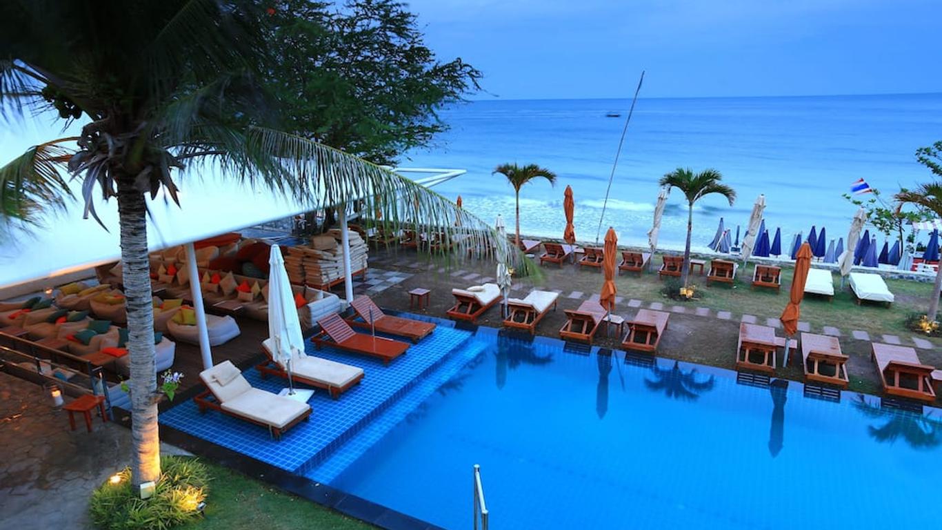 Sanae Beach Hua Hin