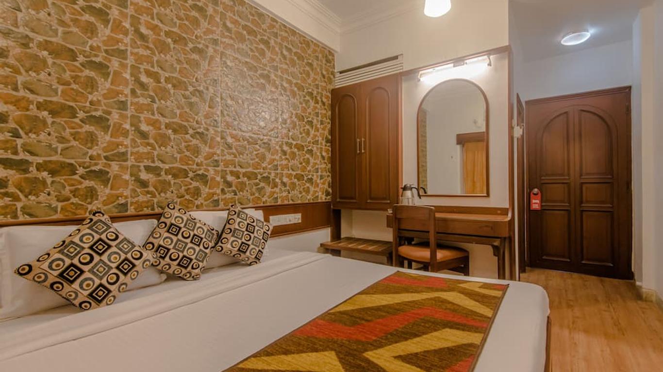 Hotel Mogul Palace