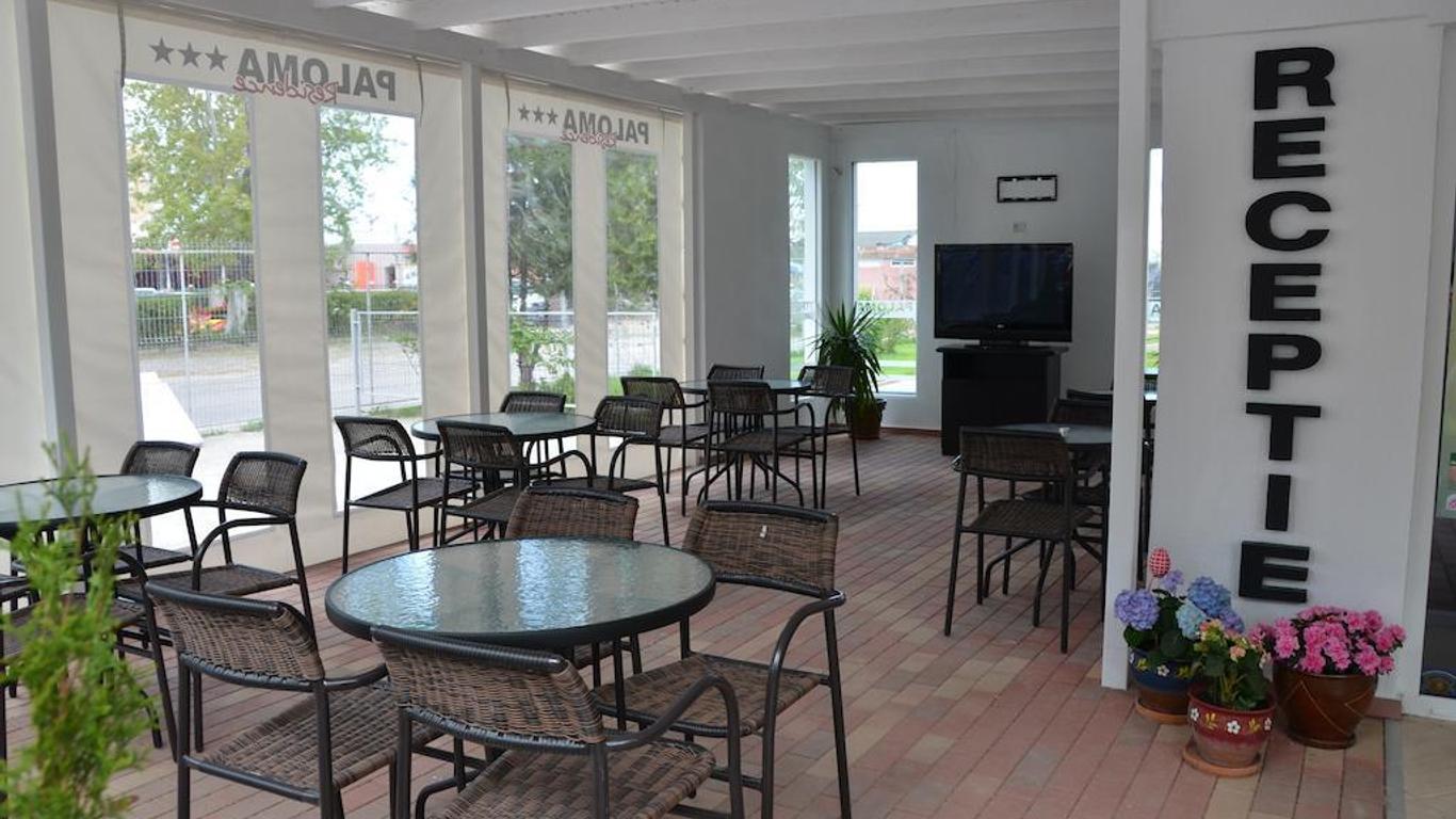 Paloma Residence