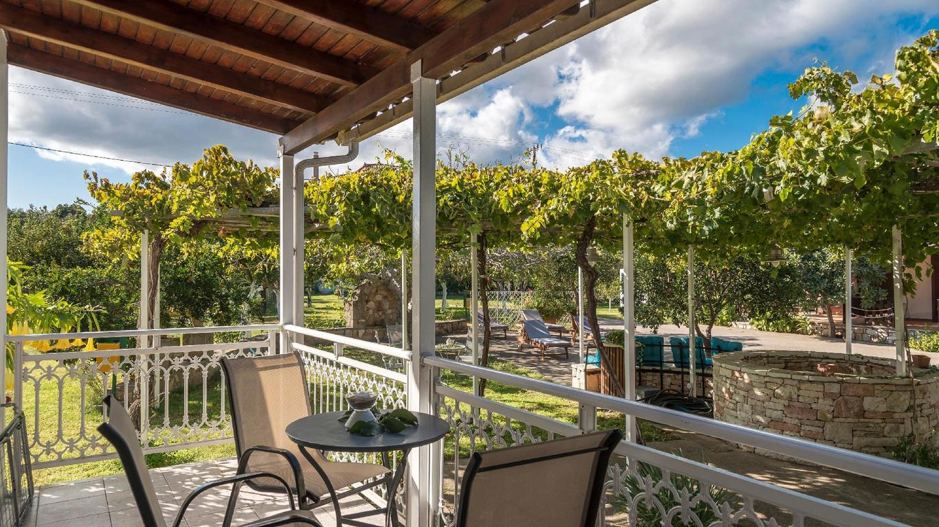 Villa Ganios