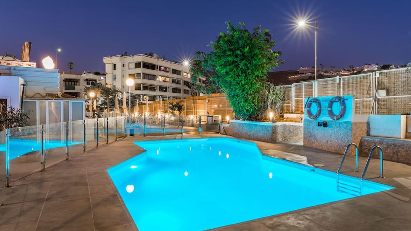Palm Suites