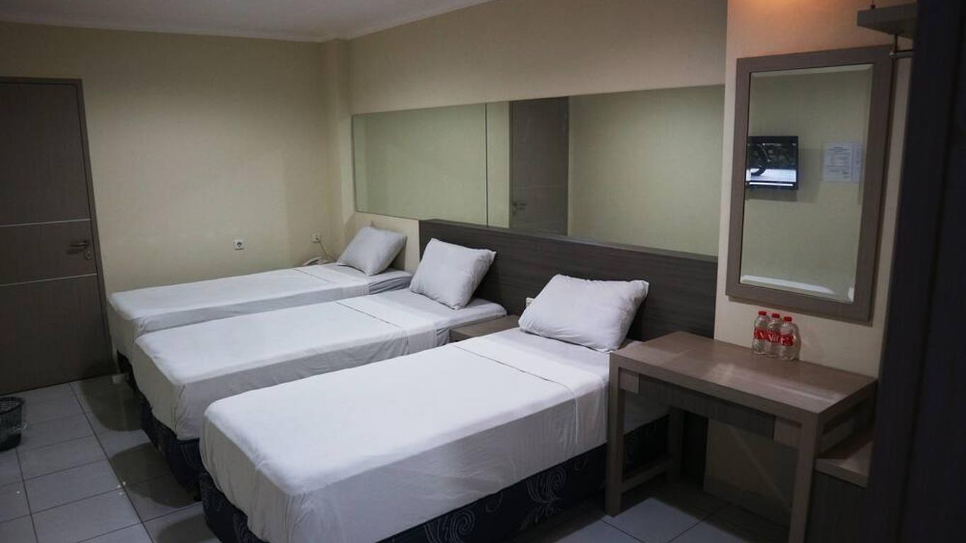Ethan Hotel Cilincing Plaza