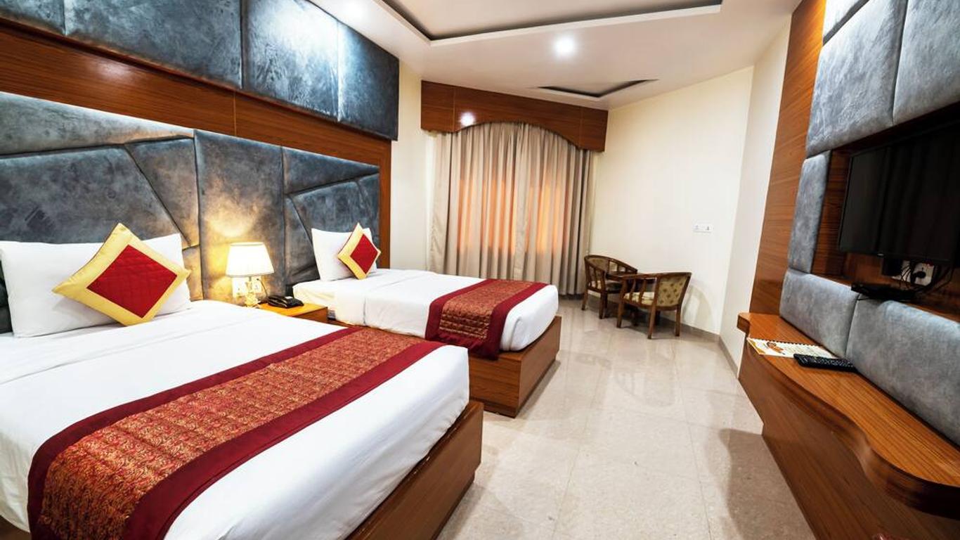 Hotel Anand International
