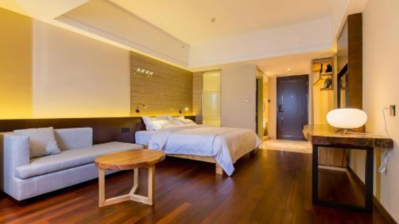 My Season Hotel