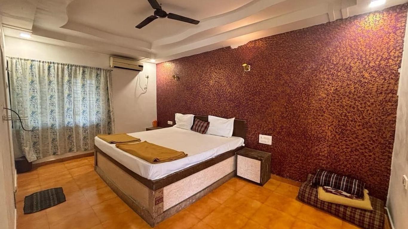 Hotel Sai Plaza