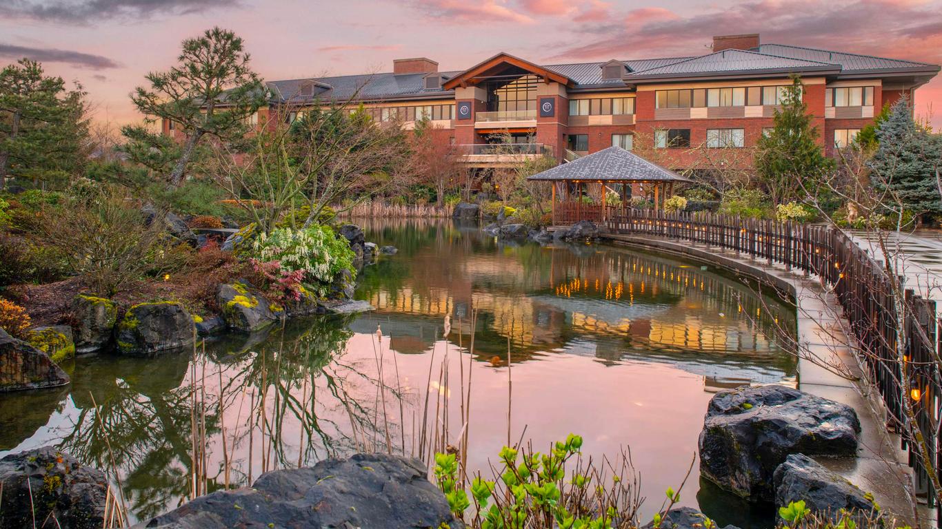 Best Western Premier Boulder Falls Inn