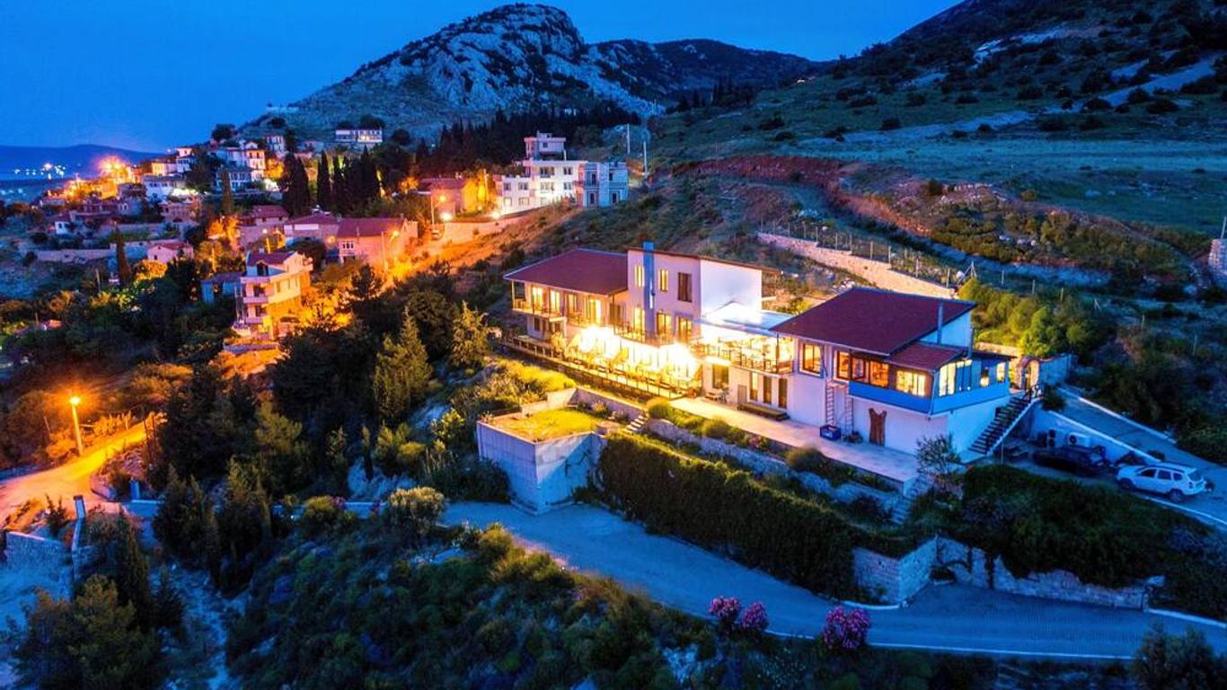 Mavi Keci Otel