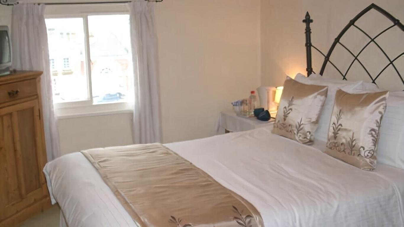 Admiral Guest House