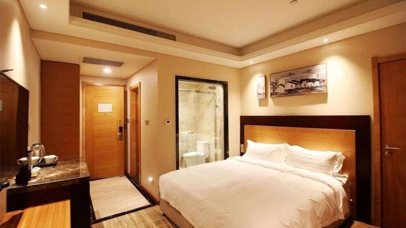 Qingdao Airport Fuhua Hotel
