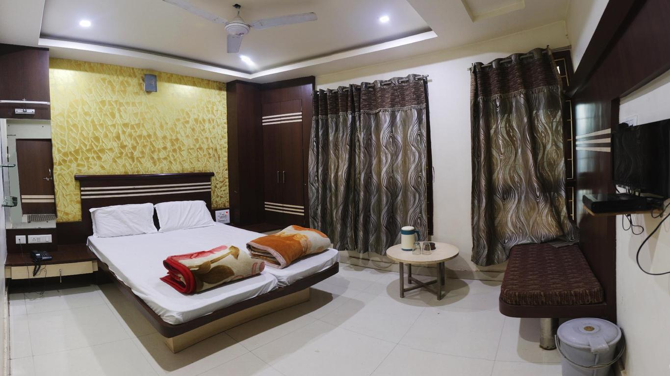 Hotel Aaditya