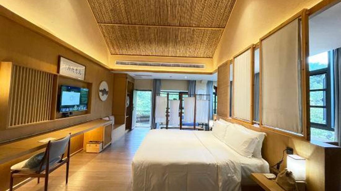 Xinyue Hotel