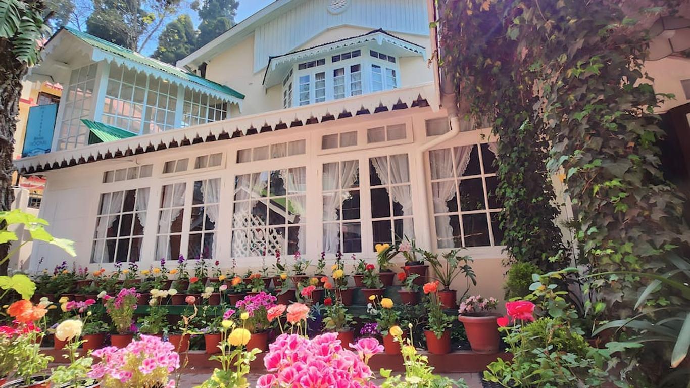 Ivanhoe Hotel (A Heritage Property)