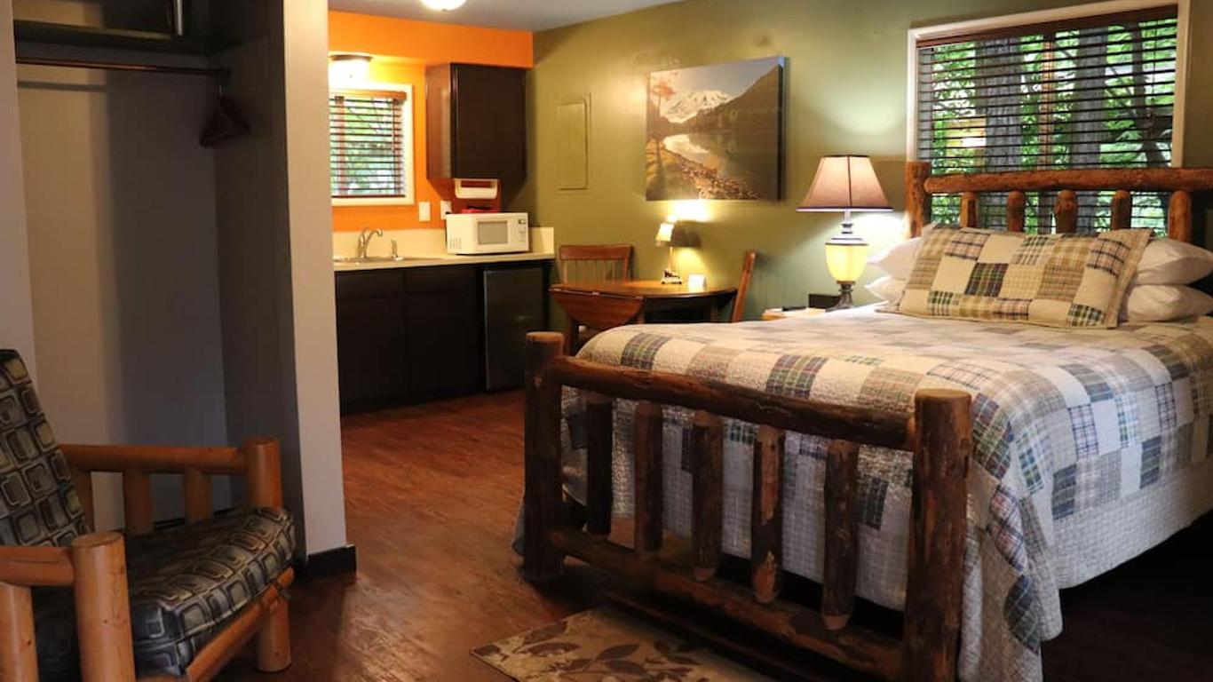 Lone Fir Resort