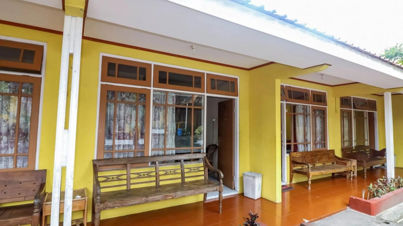 Nida Rooms Giri Kondang 11