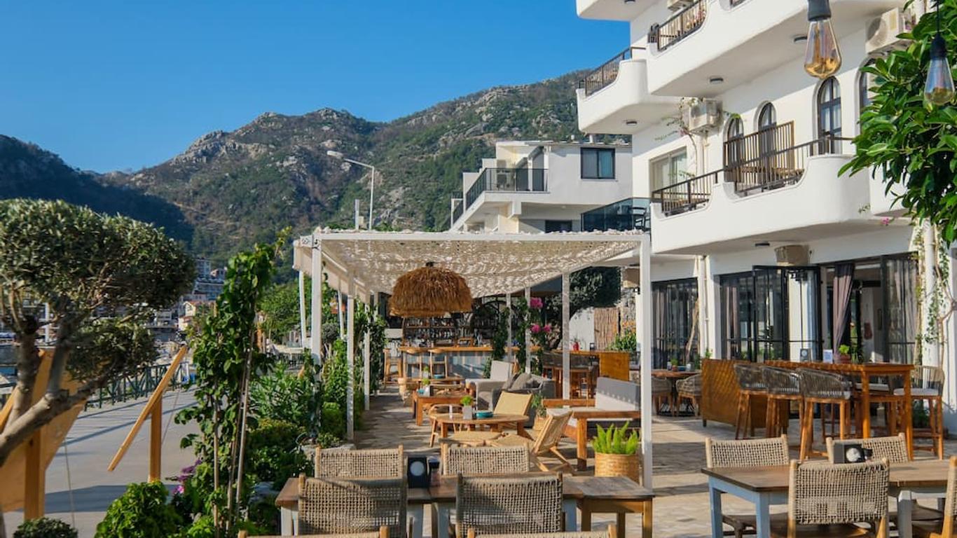 The Diplomat Hotel