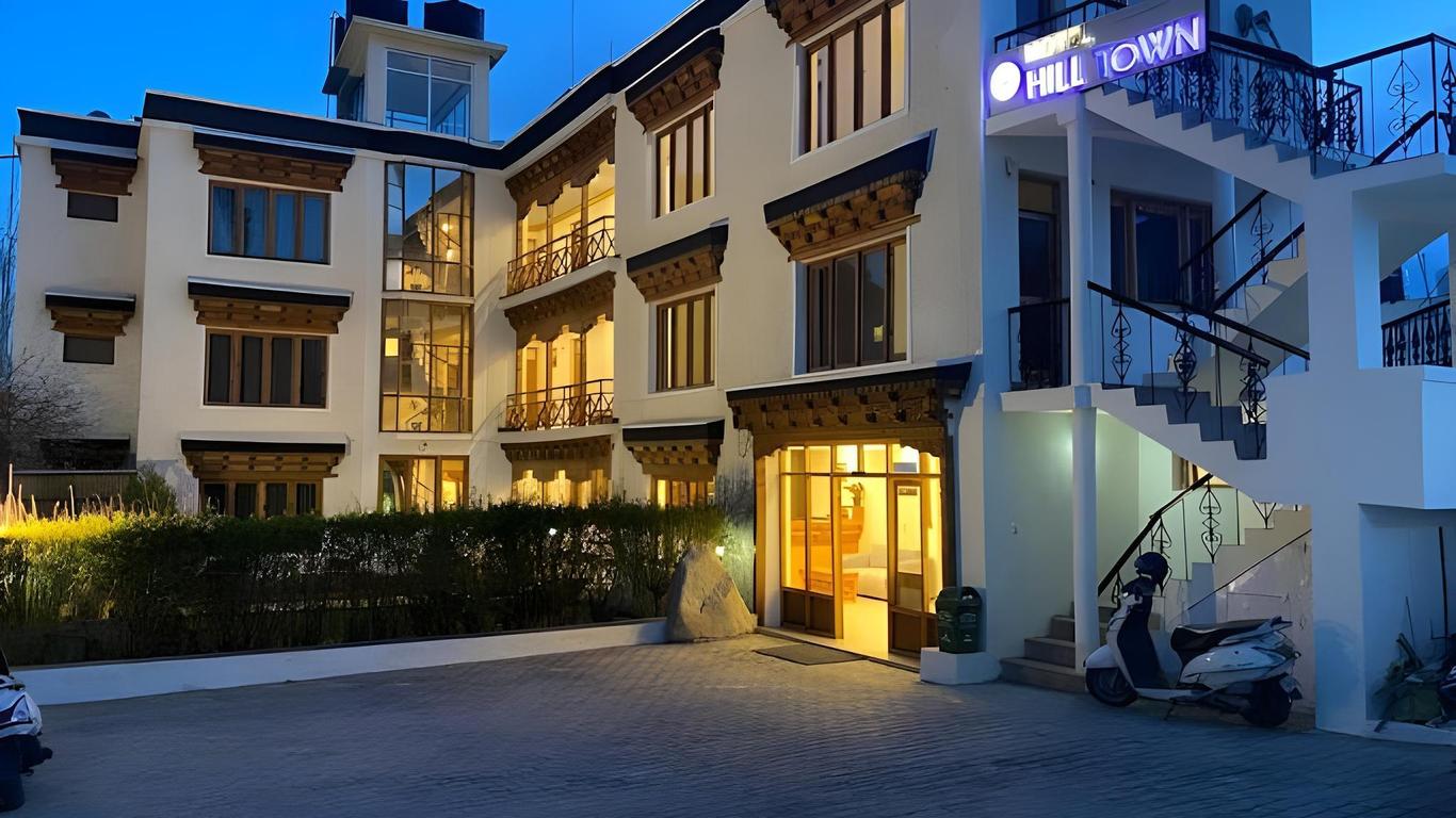 Hotel Hill Town