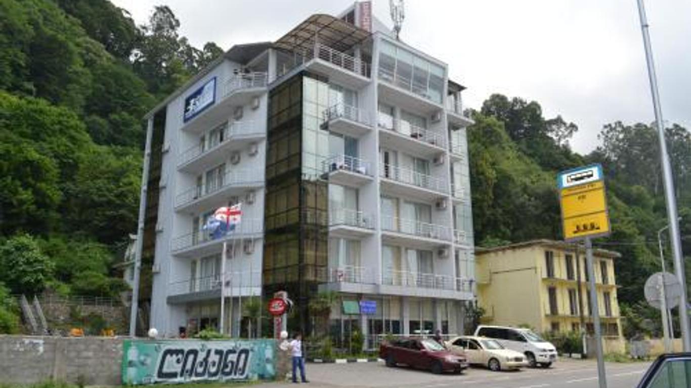 Cameo Hotel