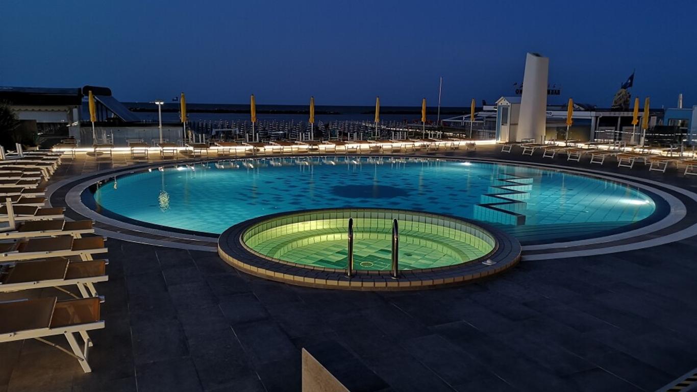 Hotel David