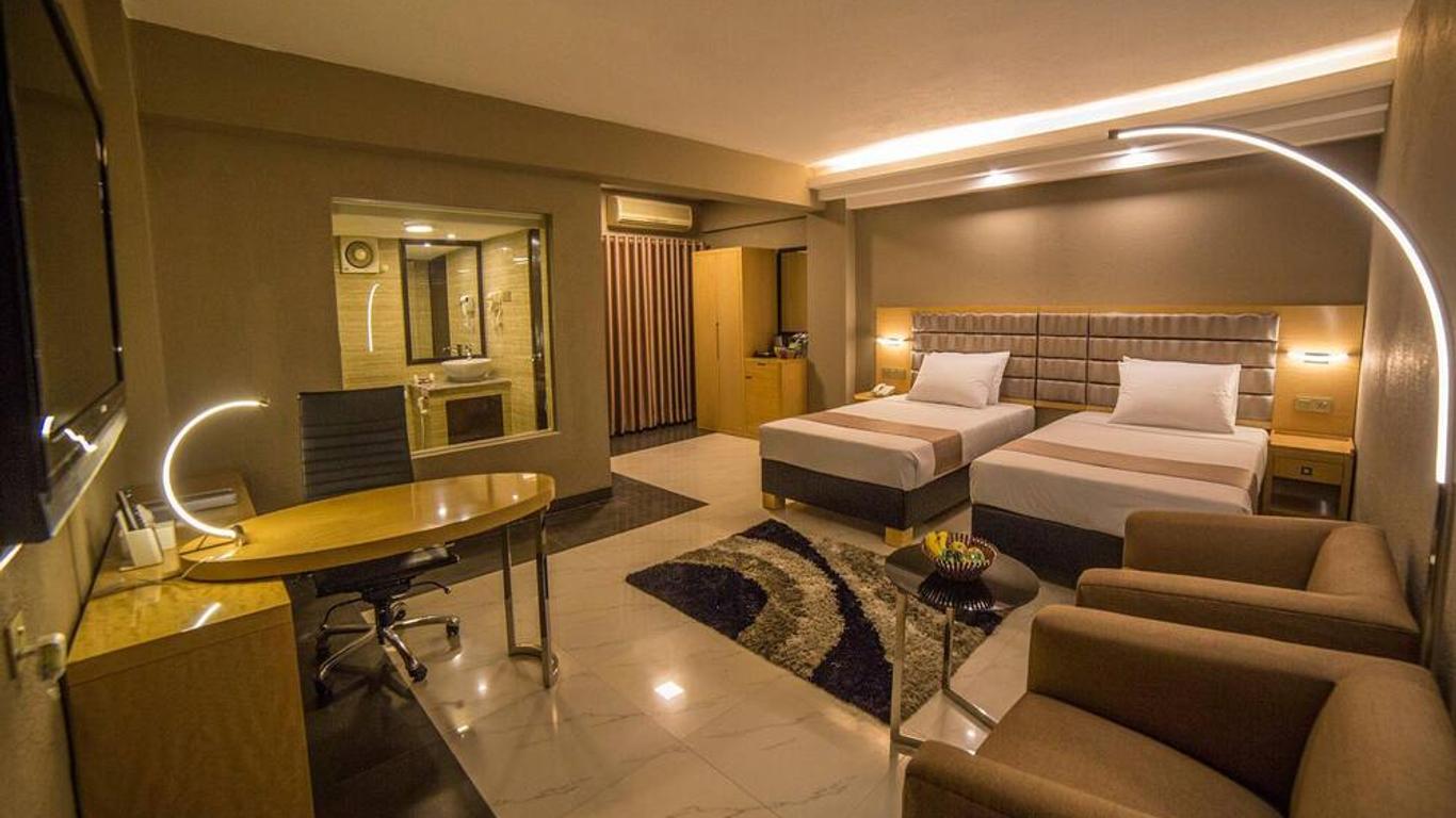 Hotel Castle Salam