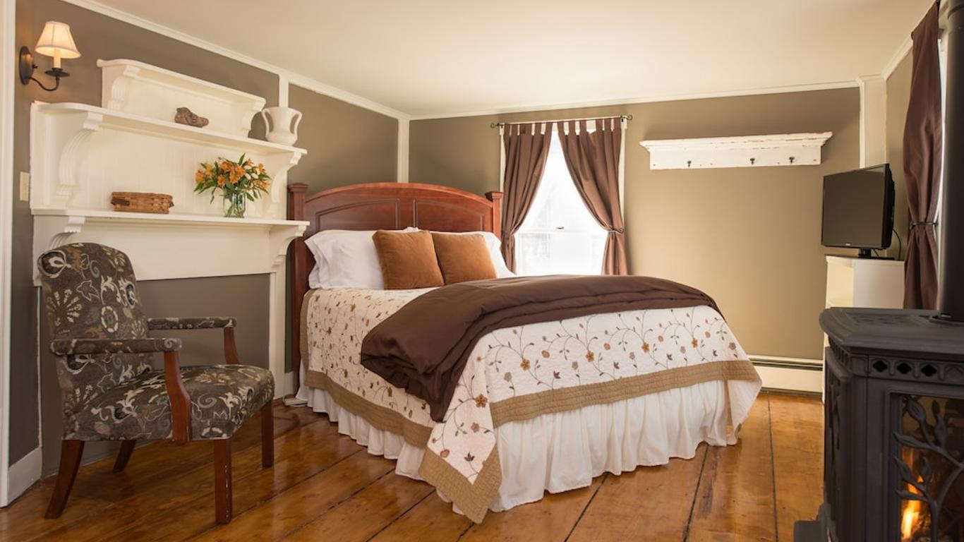Golden Stage Inn