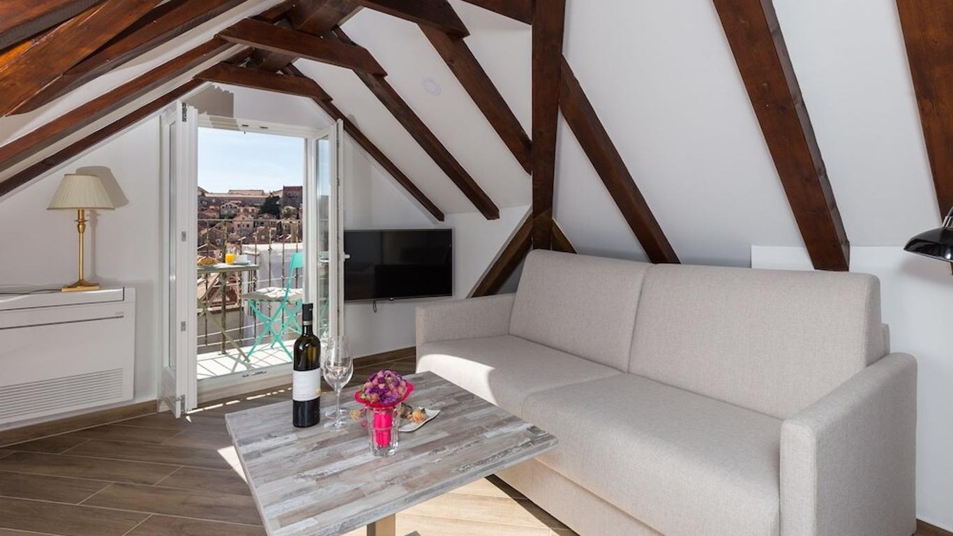 Apartment & Rooms Verdi